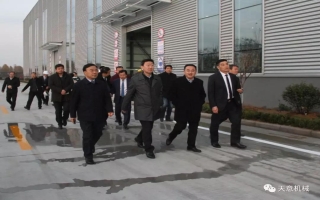 山东省住建厅党组成员、副厅长张晓海莅临优发国际机械调研指导