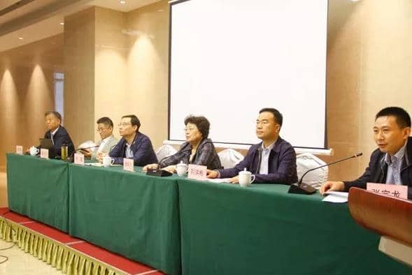 热烈：馗仕嗍∽芭涫浇ㄖ与板材部品生产培训会议在优发国际隆重召开