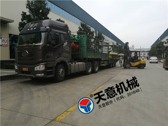 国庆时节优发国际机械发货忙